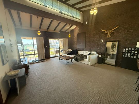 Beachside Beauty! - Photo 1