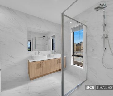 Immaculate Brand-New Family Home!! - Photo 6