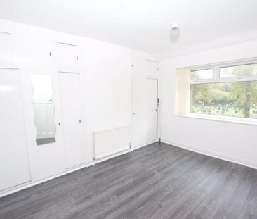 3 bedroom semi-detached house to rent - Photo 6
