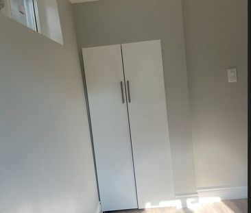 For Lease - 102 Massey Avenue, Kitchener, Ontario - Photo 2