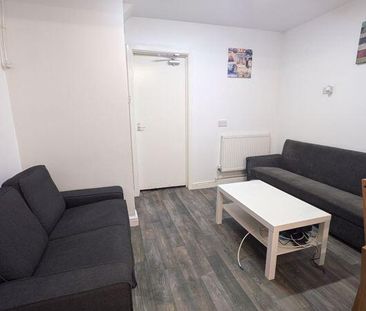 4 bedroom house to rent - Photo 2