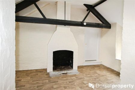 4 bedroom detached house to rent - Photo 2