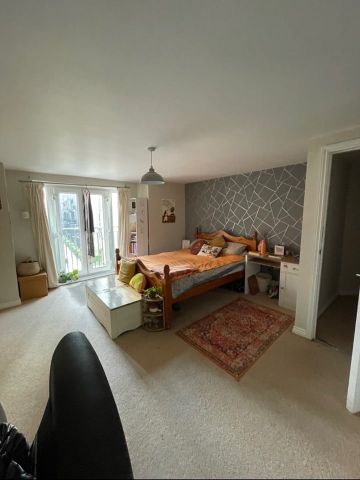 3 Bed Flat, Middlewood Street, M5 - Photo 5