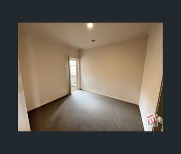 CLOSE TO SCHOOLS & TRAIN STATION! - Photo 5