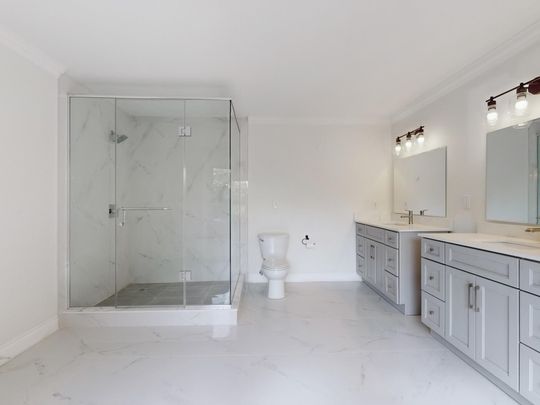 For Lease - 2180 Lumberman Lane, Oakville, Ontario - Photo 1