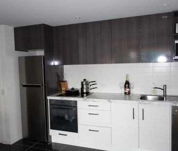 11th floor sunny 1 bedroom -Elevate Apartments - Photo 4