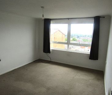 1 bed Apartment - To Let - Photo 5