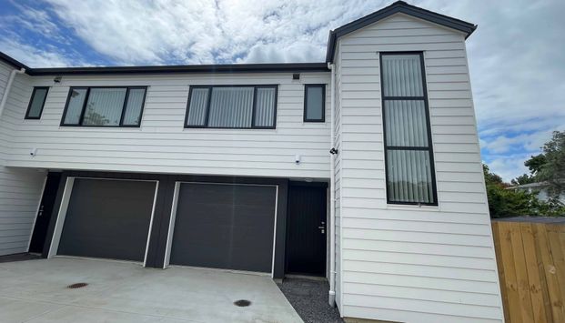 THIS PROPERTY IS A MUST TO VIEW! - Photo 1