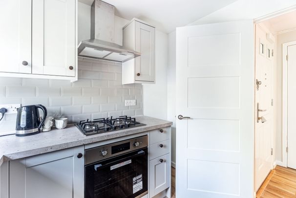 Available unfurnished from 21/11/2025 - Photo 1