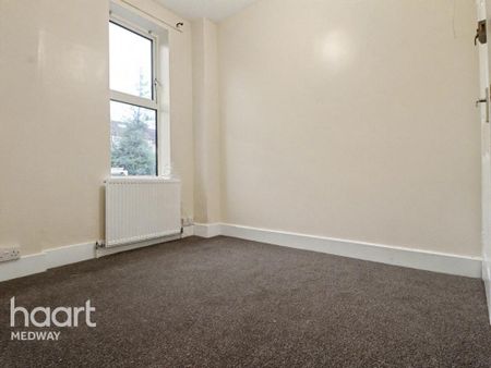 4 bedroom terraced house to rent - Photo 5
