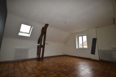 Location Appartement 4 pièces 93m² BART 25420 - Photo 5