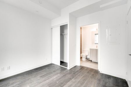 For Lease - 2020 Bathurst Street Unit# 833, Toronto, Ontario - Photo 3