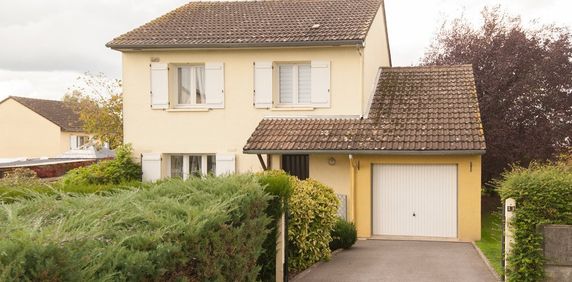 À louer Pavillon T5 95.07 m - Photo 2