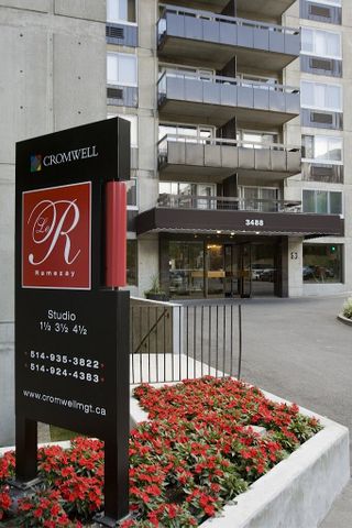 3488 Chemin de la Côte-des-Neiges, Montréal, QC - Photo 4