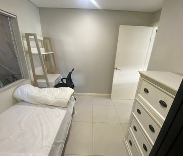 Beverly Hills - Photo 4