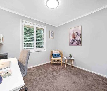 Convenient & Modern Villa - Stroll to Metro - Photo 5