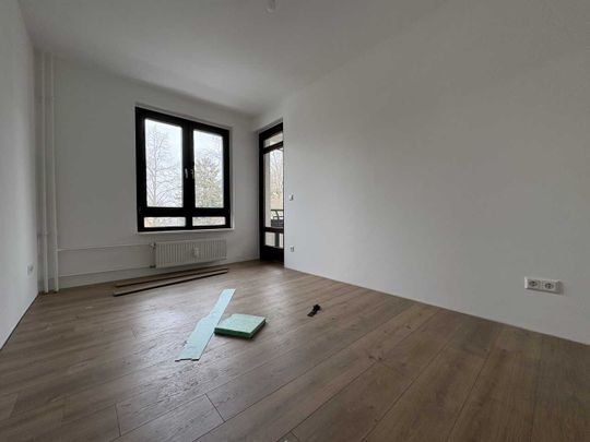 Frisch renovierte familienfreundliche 4-Zimmer-Wohnung in Lankwitz! - Photo 1