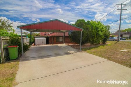 10 Barret Street, Flinders View, QLD 4305 - Photo 2