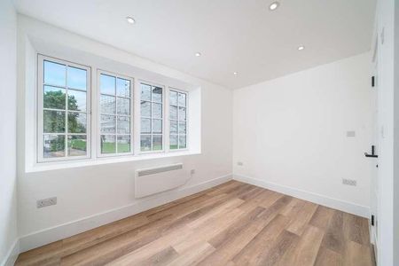 Hampton Court Road, Kingston Upon Thames, KT1 - Photo 4