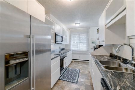 For Lease - 332 Scottsdale Drive, Guelph, Ontario - Photo 3