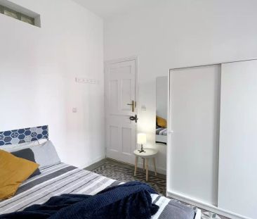Room in a shared 6-bedroom apartment for rent in Universidad - Foto 3