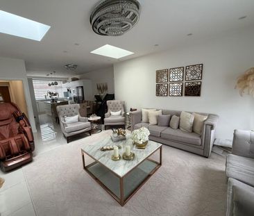 3 Bed Detached House, Tasmania Terrace, N18 - Photo 1