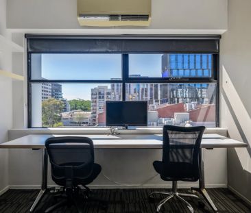 Fully Furnished Studio Apartment - Photo 2