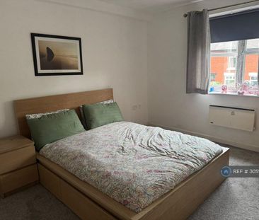 2 bedroom flat to rent - Photo 5