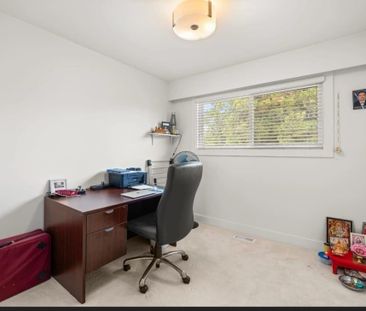 1106 Duthie Avenue apartment — Burnaby, BC (3-Bedroom) - 3 Bedroom - Photo 5