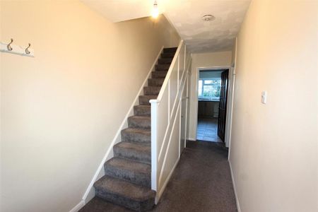 3 bedroom terraced house to rent - Photo 3