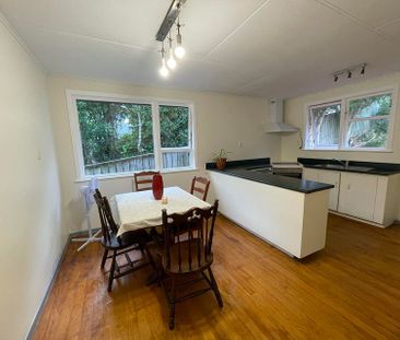 House for rent in Karori - Photo 5