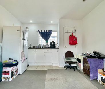 One Bedroom Unit in Sandringham - Photo 5
