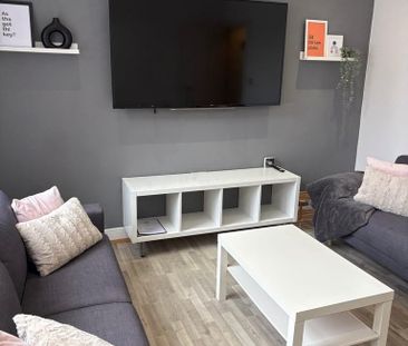 4 bedroom house to rent - Photo 1