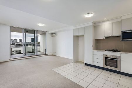 430/25 Bennelong Parkway, Wentworth Point - Photo 2