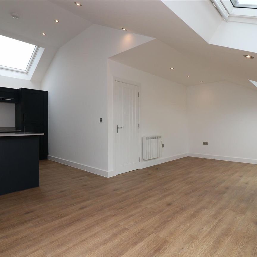 3 bedroom apartment to rent - Photo 1