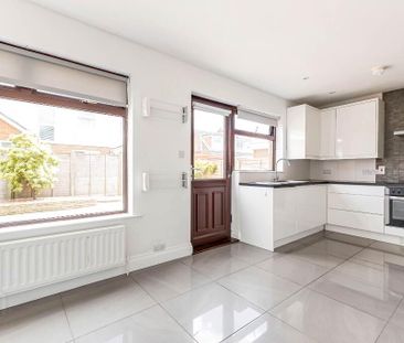 57 Laurelhill Road, Lisburn, BT28 2UH - Photo 6