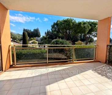 La sarazine, Location appartement 1 pièce 33 m² - Photo 4