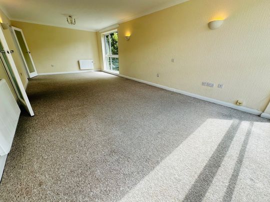 Wimborne Road, Bournemouth - Photo 1