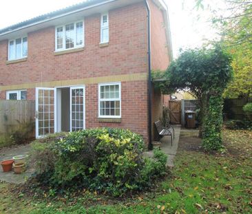 2 bedroom semi-detached house to rent - Photo 2