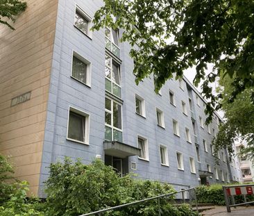 Erdgeschosswohnung mit Balkon in Frankfurt-Niederursel - Foto 1