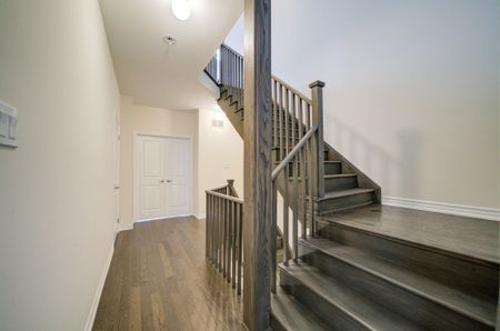 For Lease - 2084 Duberry Drive, Pickering, Ontario - Photo 2