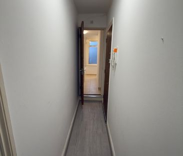 1 Bed Flat, Mersham Road, CR7 - Photo 5