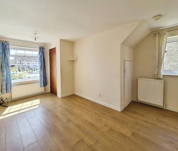 2 bedroom semi-detached house to rent - Photo 3