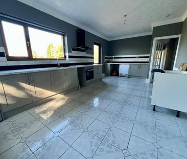 3 bedroom detached bungalow to rent - Photo 3