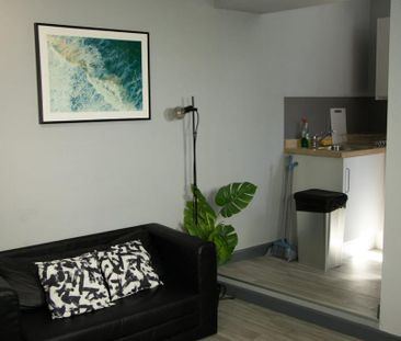 1 bedroom flat to rent - Photo 2