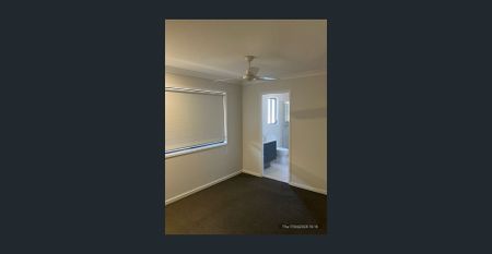 Charming 1-Bedroom House for Lease in Morayfield - Photo 2