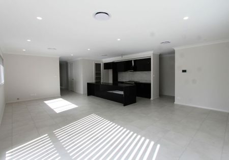 4 Daintrees St, Campbelltown NSW 2560 - Photo 5