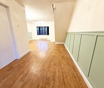 3 bedroom terraced house to rent - Photo 3