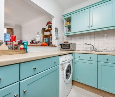 2 bedroom flat to rent - Photo 6