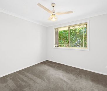 Central Positioning.....Attractive, Level Living - Photo 3